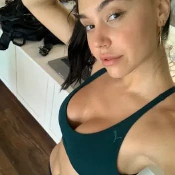 Profil de Siana, 23 ans, Escort à Buseno (Grisons)