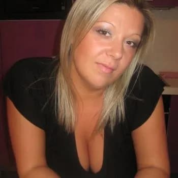 Profil de Loucia, 33 ans, Escort à Cornol (Jura)