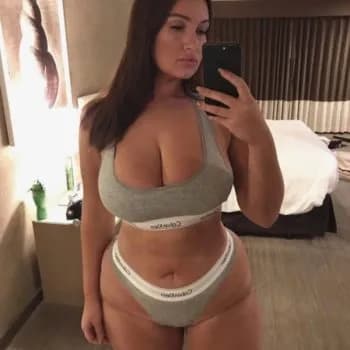 Profil de Sophie, 26 ans, Escort à Alvaschein (Grisons)