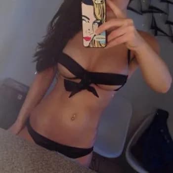 Profil de Tesnime, 28 ans, Escort à Eschenbach LU (Lucerne)