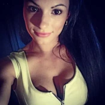 Profil de Faustine, 26 ans, Escort à Realp (Uri)