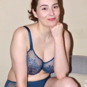 Profil de Faustine, 36 ans, Escort à Chapella (Grisons)