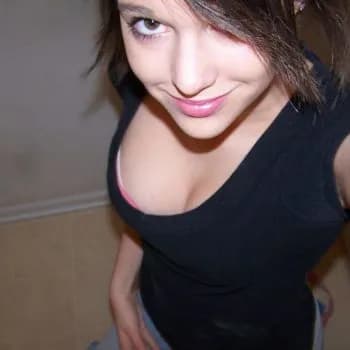 Profil de Jana, 22 ans, Escort à Sarnen (Obwald)