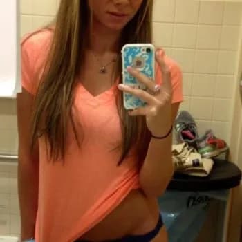 Profil de Djena, 32 ans, Escort à Meisterschwanden (Argovie)