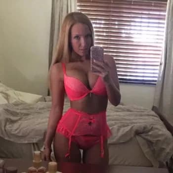 Profil de Alia, 26 ans, Escort à Saxon (Valais)
