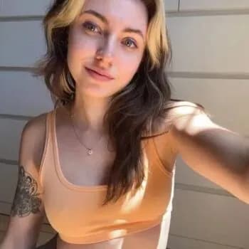 Profil de Mallory, 22 ans, Escort à La Corbaz (Fribourg)