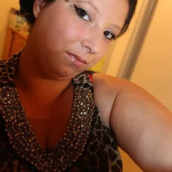 Loane - Escort à Bürchen Profil de Loane, 32 ans, Escort à Bürchen (Valais)